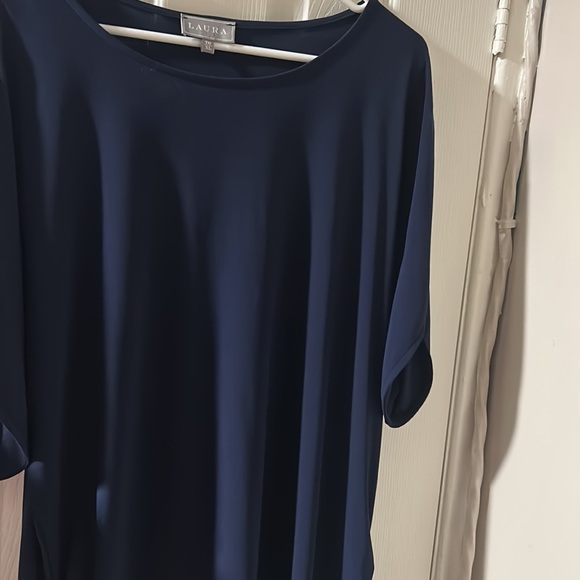Laura women’s top size XL - Picture 5 of 8